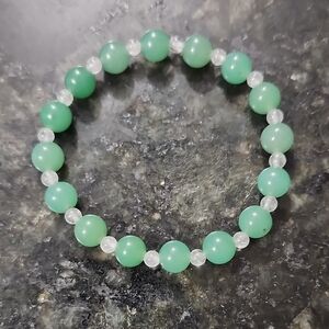 Handmade Green Avenue Beaded Stretch Bracelet with Clear Quartz Spacers
